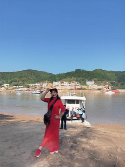 男生艹女生热门推荐内容